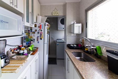 Apartamento à venda com 82m², 2 quartos e 2 vagasCozinha