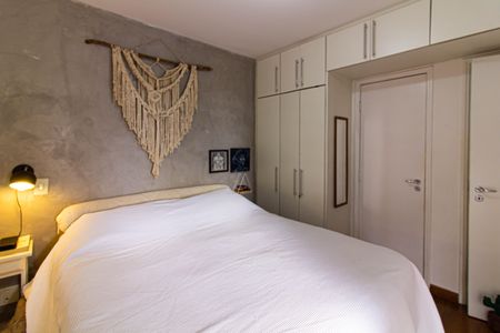 Apartamento à venda com 82m², 2 quartos e 2 vagasSuíte