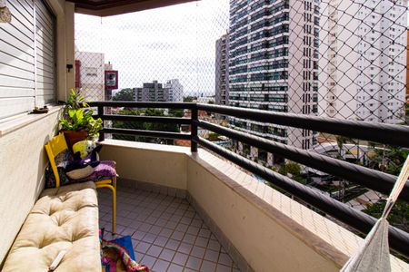 Apartamento à venda com 82m², 2 quartos e 2 vagasVaranda da Suíte