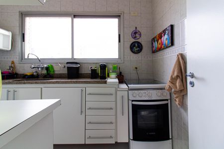 Apartamento à venda com 82m², 2 quartos e 2 vagasCozinha