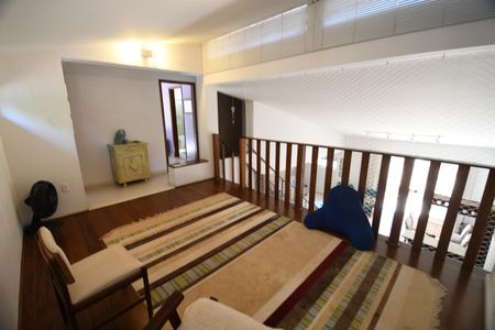 Casa à venda com 340m², 4 quartos e 2 vagasSala - Mezanino