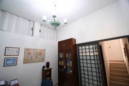 Casa à venda com 340m², 4 quartos e 2 vagasSala - Escritório