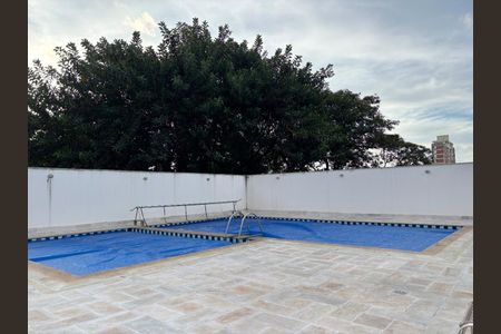 Apartamento à venda com 182m², 4 quartos e 4 vagas Apartamento à venda com 182m², 4 quartos e 4 vagasPiscina