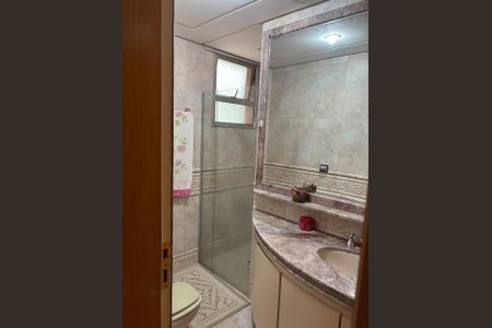 Apartamento à venda com 182m², 4 quartos e 4 vagas Apartamento à venda com 182m², 4 quartos e 4 vagasSuíte Júnior