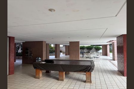 Apartamento à venda com 182m², 4 quartos e 4 vagas Apartamento à venda com 182m², 4 quartos e 4 vagasÁrea de jogos