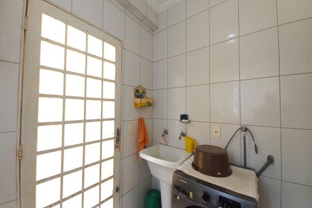 Casa à venda com 419m², 4 quartos e 1 vagaÁrea de Serviço