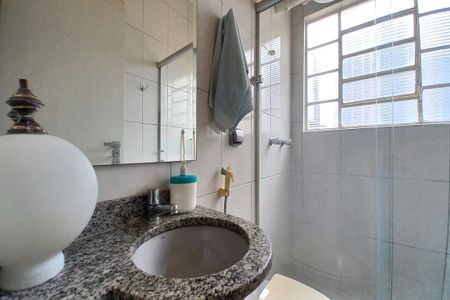 Casa à venda com 419m², 4 quartos e 1 vagaBanheiro