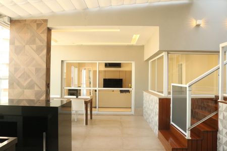 Apartamento à venda com 255m², 4 quartos e 4 vagasCobertura