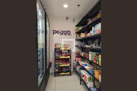 Apartamento à venda com 40m², 1 quarto e 1 vaga Apartamento à venda com 40m², 1 quarto e 1 vagaMini Mercado