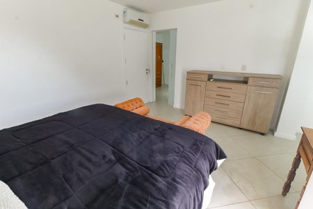 Casa para alugar com 800m², 7 quartos e 4 vagas Casa para alugar com 800m², 7 quartos e 4 vagasSuíte 1