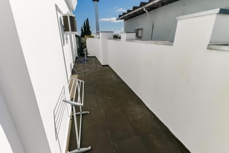 Casa para alugar com 800m², 7 quartos e 4 vagas Casa para alugar com 800m², 7 quartos e 4 vagasQuintal