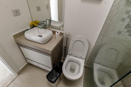 Casa para alugar com 800m², 7 quartos e 4 vagas Casa para alugar com 800m², 7 quartos e 4 vagasBanheiro Corredor