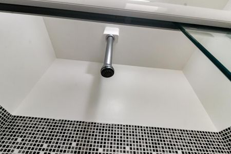 Casa para alugar com 800m², 7 quartos e 4 vagas Casa para alugar com 800m², 7 quartos e 4 vagasBanheiro da Suíte 2 - chuveiro