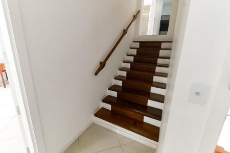 Casa para alugar com 800m², 7 quartos e 4 vagas Casa para alugar com 800m², 7 quartos e 4 vagasEscadas acesso