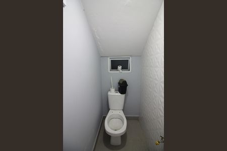 Casa à venda com 120m², 2 quartos e 2 vagasBanheiro de Serviço