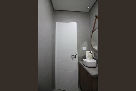 Casa à venda com 120m², 2 quartos e 2 vagasBanheiro da Suíte