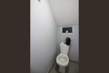 Casa à venda com 120m², 2 quartos e 2 vagasBanheiro de Serviço