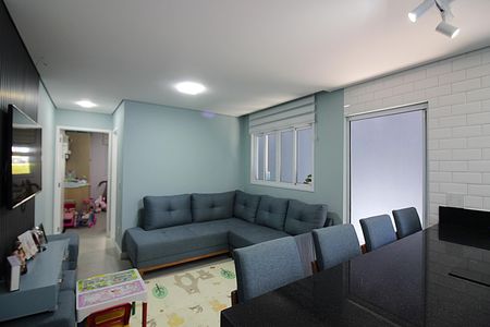 Casa à venda com 120m², 2 quartos e 2 vagasSala/Cozinha