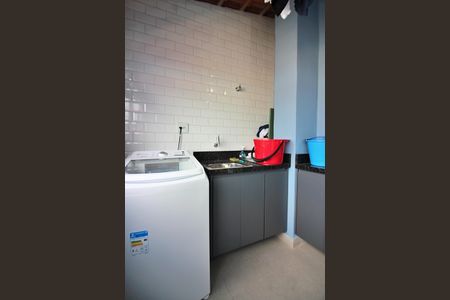 Casa à venda com 120m², 2 quartos e 2 vagasÁrea de Serviço