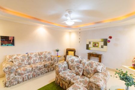 Apartamento à venda com 130m², 3 quartos e 3 vagas Apartamento à venda com 130m², 3 quartos e 3 vagasSala