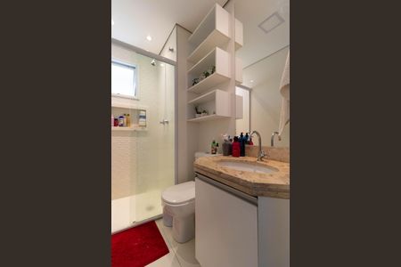 Apartamento à venda com 100m², 2 quartos e 1 vaga Apartamento à venda com 100m², 2 quartos e 1 vagaBanheiro 01