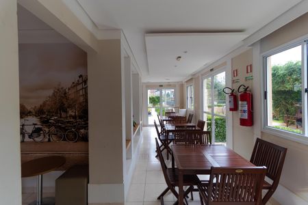 Apartamento à venda com 100m², 2 quartos e 1 vaga Apartamento à venda com 100m², 2 quartos e 1 vagaÁrea comum - Salão de festas