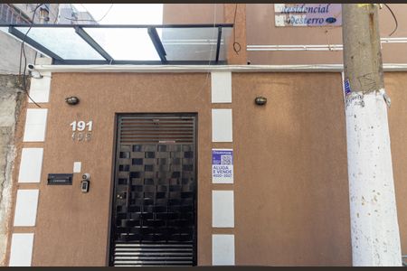 Apartamento à venda com 34m², 2 quartos e sem vagaFachada - Placa