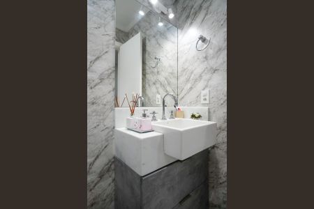 Apartamento à venda com 307m², 3 quartos e 3 vagasBanheiro da suíte 2