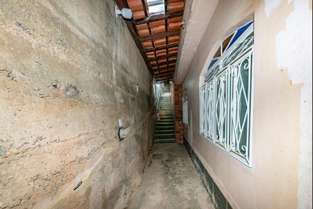 Casa à venda com 350m², 2 quartos e 5 vagas Casa à venda com 350m², 2 quartos e 5 vagasÁrea Comum