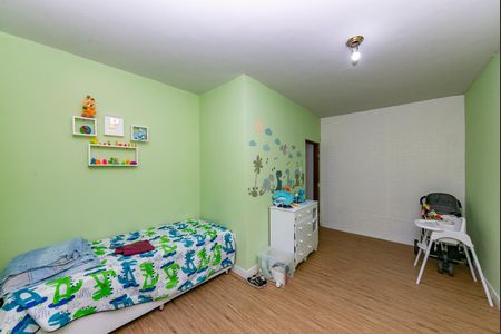 Casa à venda com 350m², 2 quartos e 5 vagas Casa à venda com 350m², 2 quartos e 5 vagasQuarto 2