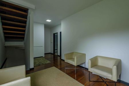 Casa de condomínio à venda com 444m², 5 quartos e 7 vagasSala 2