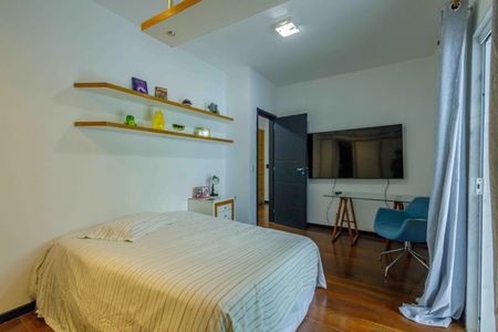 Casa de condomínio à venda com 444m², 5 quartos e 7 vagasSuíte Canadense 1