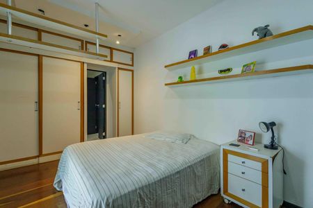 Casa de condomínio à venda com 444m², 5 quartos e 7 vagasSuíte Canadense 1