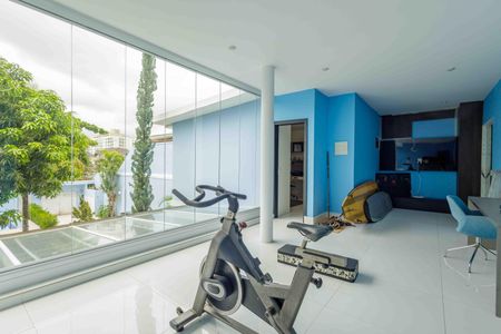 Casa de condomínio à venda com 444m², 5 quartos e 7 vagasVaranda