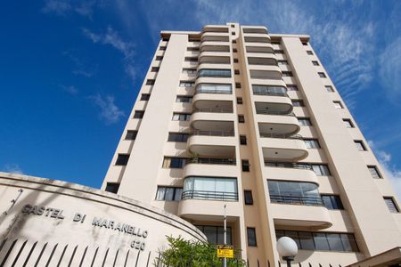 Apartamento à venda com 90m², 2 quartos e 2 vagasFachada