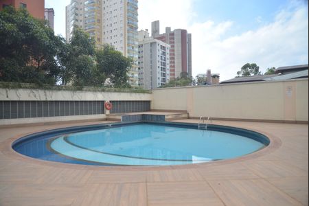 Apartamento à venda com 53m², 1 quarto e 1 vagaÁrea comum - Piscina