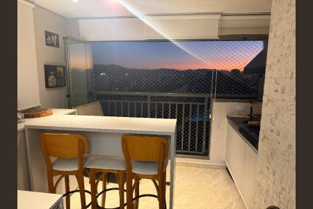 Apartamento à venda com 64m², 2 quartos e 1 vagaFoto 02