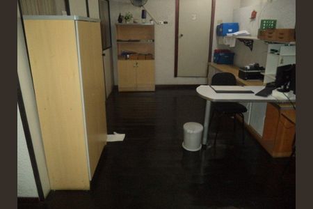 Casa à venda com 65m², 4 quartos e sem vaga