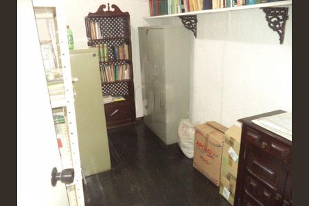 Casa à venda com 65m², 4 quartos e sem vaga