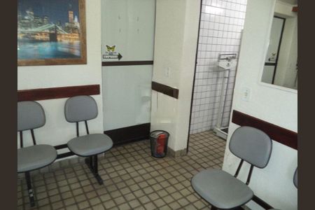 Casa à venda com 65m², 4 quartos e sem vaga