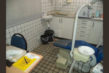 Casa à venda com 65m², 4 quartos e sem vaga