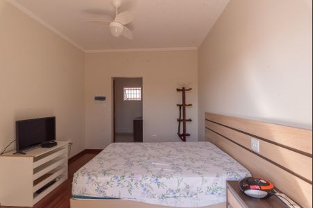 Casa à venda com 210m², 3 quartos e 3 vagas Casa à venda com 210m², 3 quartos e 3 vagasSuíte