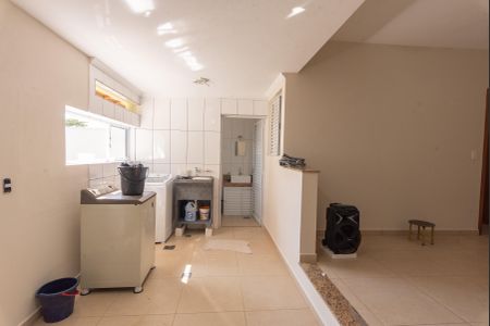 Casa à venda com 210m², 3 quartos e 3 vagas Casa à venda com 210m², 3 quartos e 3 vagasÁrea de Serviço