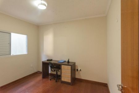 Casa à venda com 210m², 3 quartos e 3 vagas Casa à venda com 210m², 3 quartos e 3 vagasQuarto 1