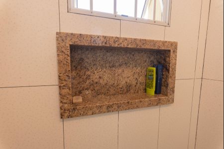 Casa à venda com 210m², 3 quartos e 3 vagas Casa à venda com 210m², 3 quartos e 3 vagasBanheiro 2