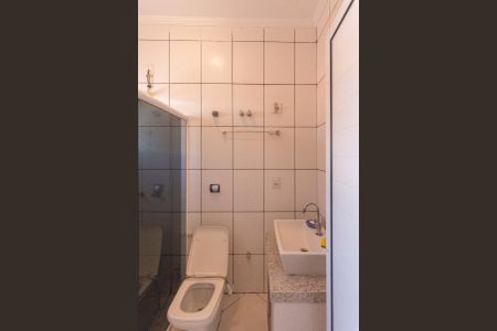 Casa à venda com 210m², 3 quartos e 3 vagas Casa à venda com 210m², 3 quartos e 3 vagasBanheiro da Suíte