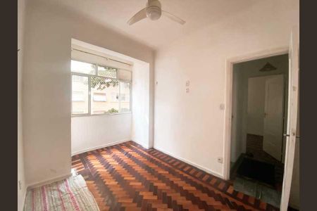 Apartamento à venda com 81m², 2 quartos e sem vaga