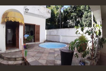 Casa à venda com 360m², 4 quartos e 3 vagas