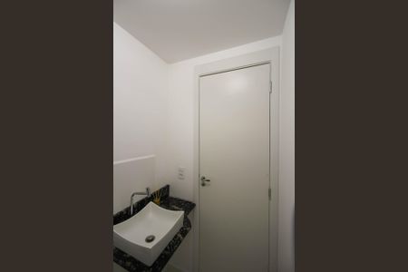 Apartamento para alugar com 33m², 2 quartos e sem vaga Apartamento para alugar com 33m², 2 quartos e sem vagaBanheiro