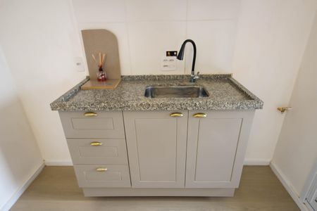 Apartamento para alugar com 33m², 2 quartos e sem vaga Apartamento para alugar com 33m², 2 quartos e sem vagaSala/Cozinha